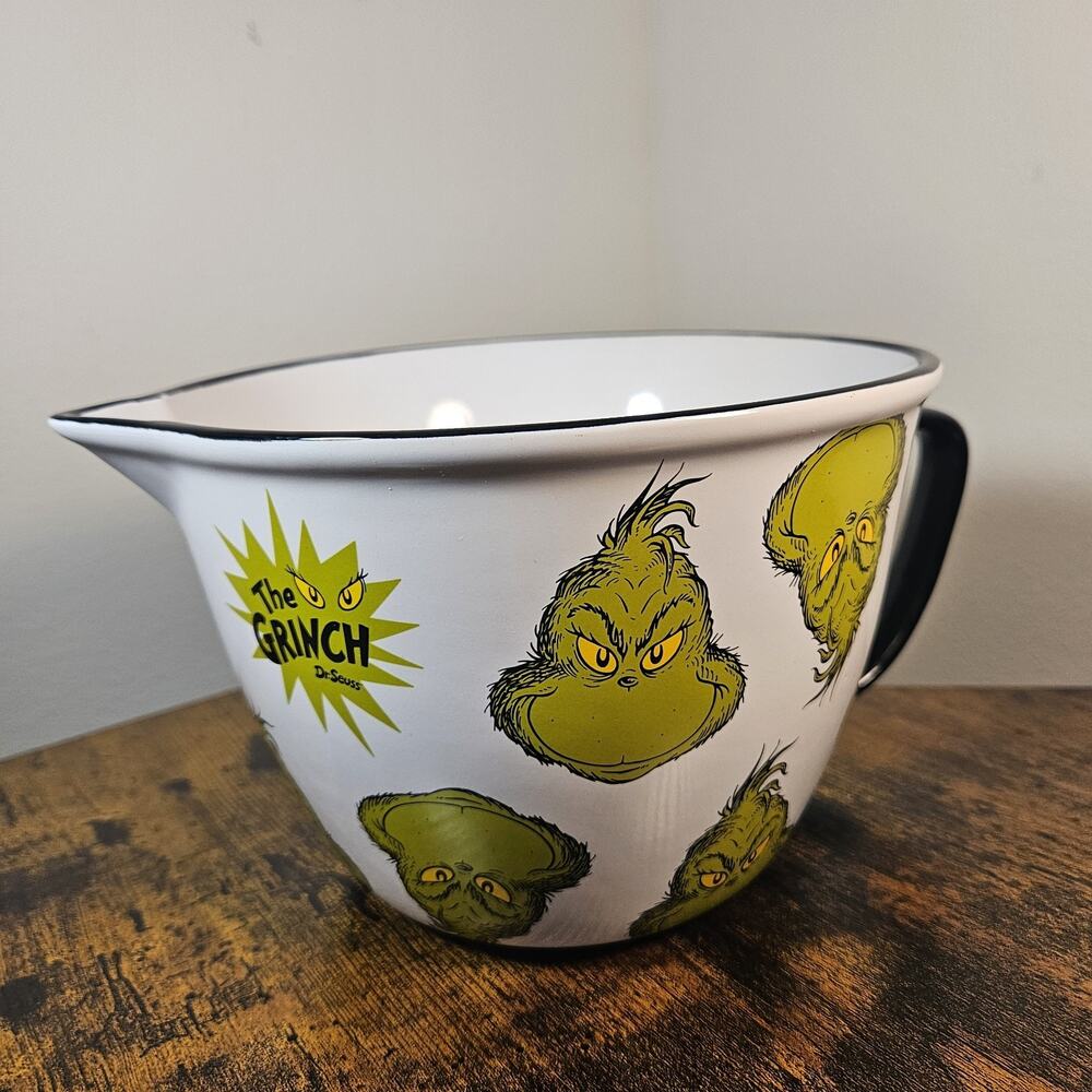 The Grinch 10 Cup Ceramic Christmas Batter Mixing Bowl Spout Handle Dr Seuss